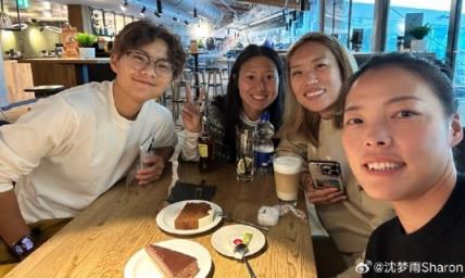 沈夢雨曬留洋生活：藝術不止于畫布 圣誕味越來越濃